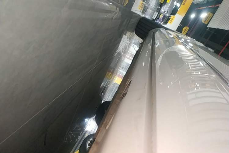 Used Hima H5 2025 Model Range-Extending Max Left Side Sill