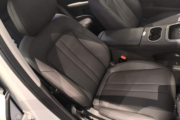 Used Hima H5 2025 Model Range-Extending Max Right Front Seat