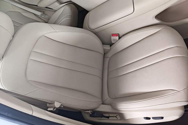 Used Hima H5 2025 Model Range-Extending Max Right Front Seat