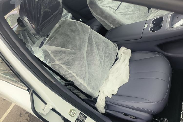 Used Hima H5 2025 Model Range-Extending Pro Right Front Seat