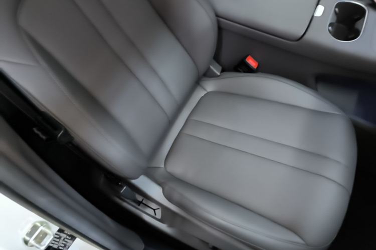 Used Hima H5 2025 Model Range-Extending Max Right Front Seat