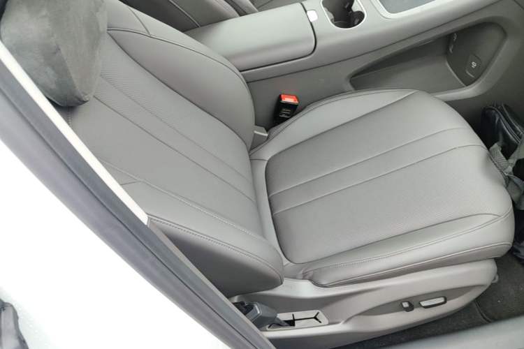 Used Hima H5 2025 Model Range-Extending Max Right Front Seat