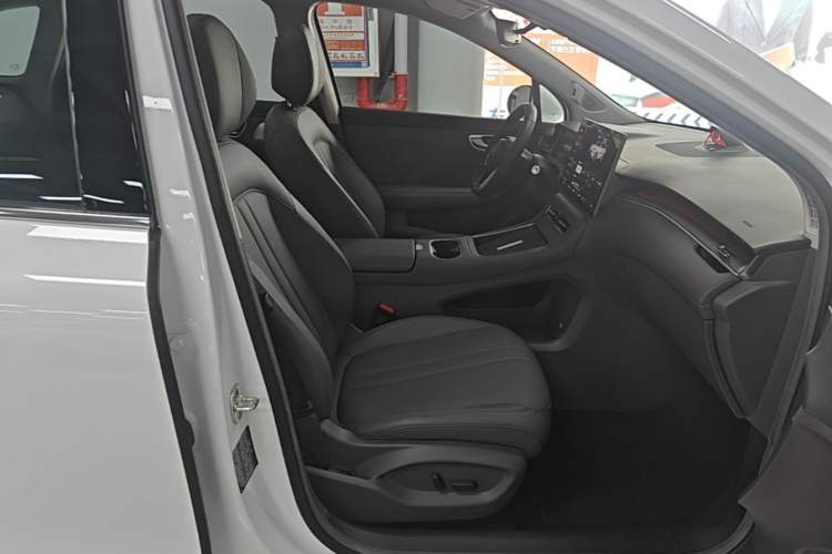 Used Hima H5 2025 Model Range-Extending Max Right Front Seat