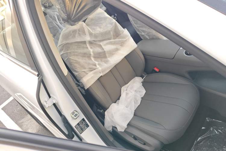 Used Hima H5 2025 Model Range-Extending Pro Right Front Seat