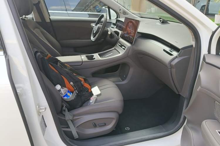 Used Hima H5 2025 Model Range-Extending Max Right Front Seat