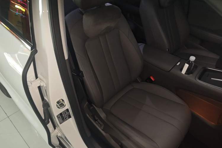 Used Hima H5 2025 Model Range-Extending Max Right Front Seat