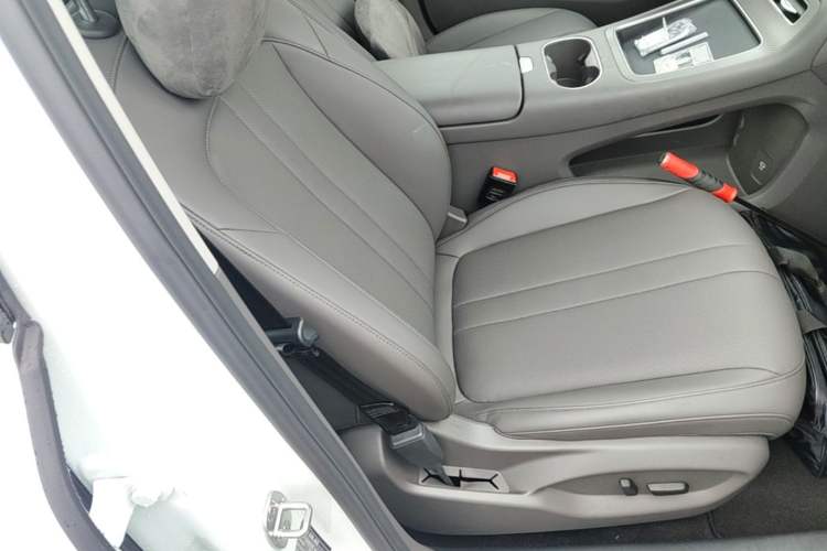 Used Hima H5 2025 Model Range-Extending Max Right Front Seat