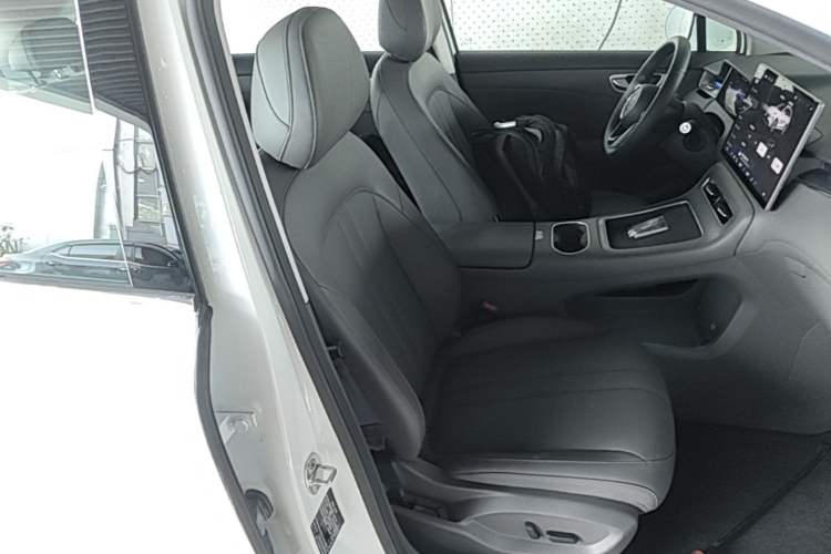 Used Hima H5 2025 Model Range-Extending Max Right Front Seat