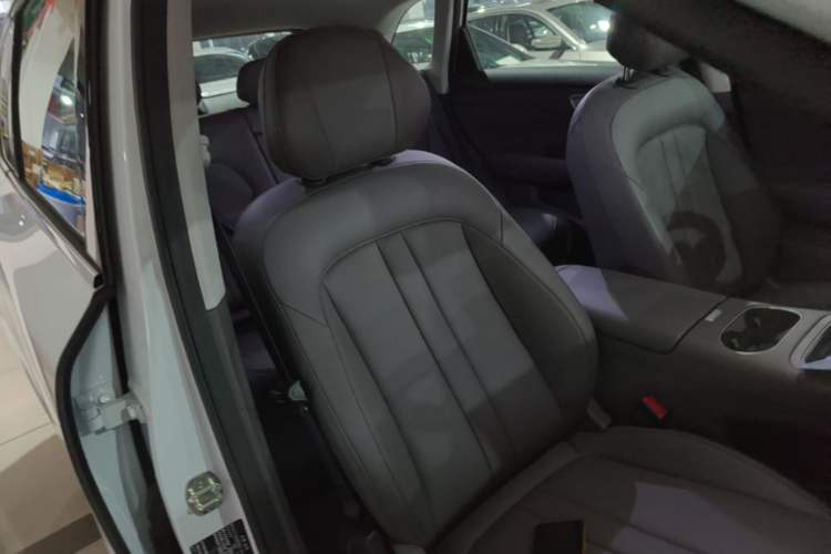 Used Hima H5 2025 Model Range-Extending Max Right Front Seat