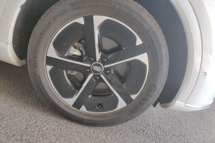 Used Hima H5 2025 Model Pure Electric Max Long Range Right Front Wheel Hub