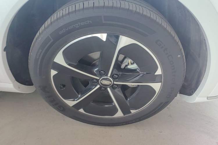 Used Hima H5 2025 Model Range-Extending Max Right Front Wheel Hub