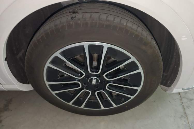 Used Hima H5 2025 Model Pure Electric Max Long Range Right Front Wheel Hub