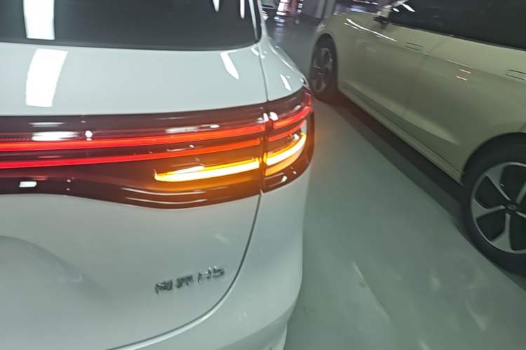 Used Hima H5 2025 Model Range-Extending Max Right Rear Taillight