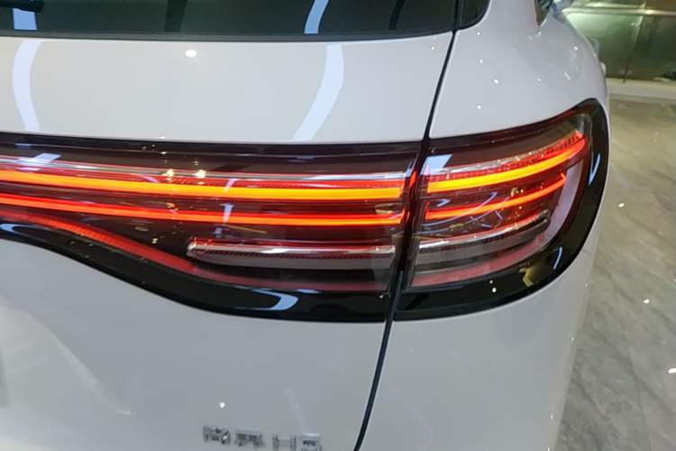 Used Hima H5 2025 Model Range-Extending Max Right Rear Taillight