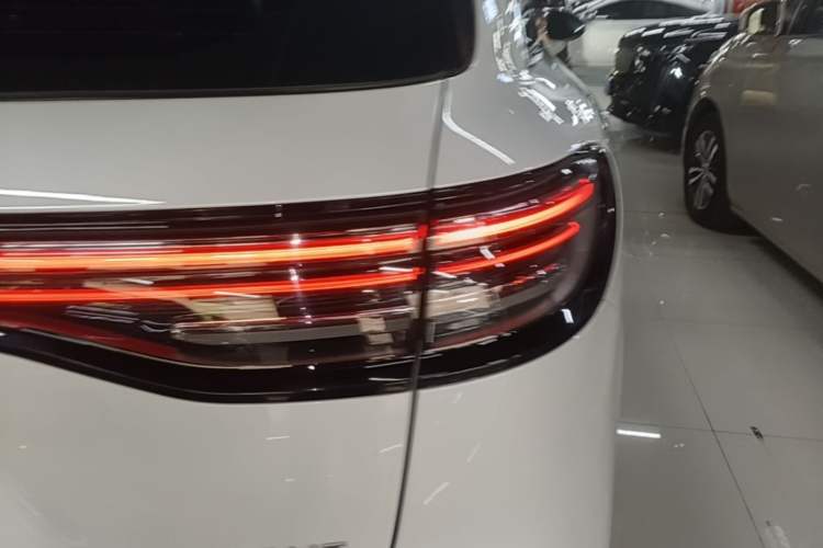 Used Hima H5 2025 Model Pure Electric Max Long Range Right Rear Taillight