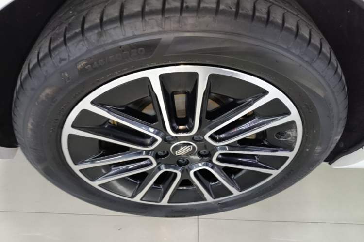 Used Hima H5 2025 Model Pure Electric Max Long Range Right Rear Wheel Hub