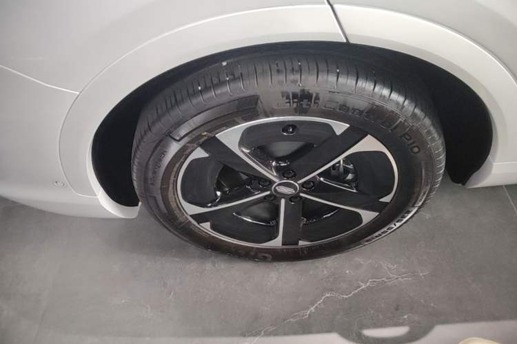 Used Hima H5 2025 Model Range-Extending Max Right Rear Wheel Hub