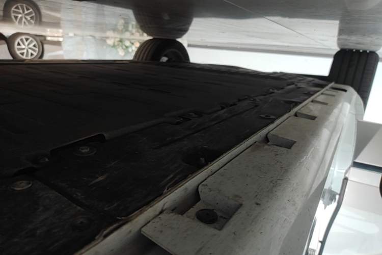 Used Hima H5 2025 Model Range-Extending Max Right Side Sill