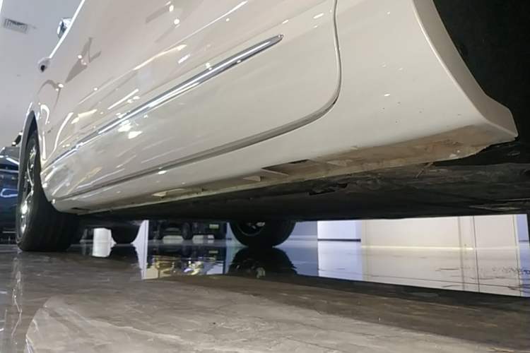 Used Hima H5 2025 Model Range-Extending Max Right Side Sill