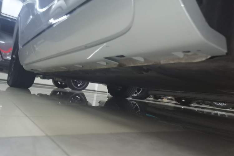 Used Hima H5 2025 Model Range-Extending Max Right Side Sill