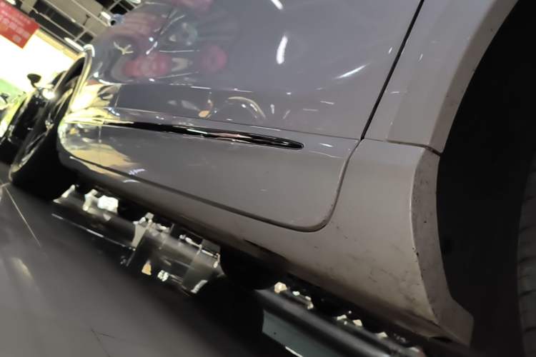 Used Hima H5 2025 Model Range-Extending Max Right Side Sill