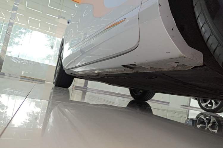 Used Hima H5 2025 Model Range-Extending Max Right Side Sill