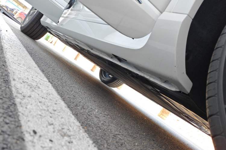 Used Hima H5 2025 Model Range-Extending Pro Right Side Sill