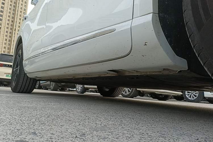 Used Hima H5 2025 Model Range-Extending Max Right Side Sill