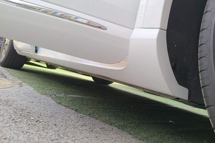 Used Hima H5 2025 Model Range-Extending Max Right Side Sill