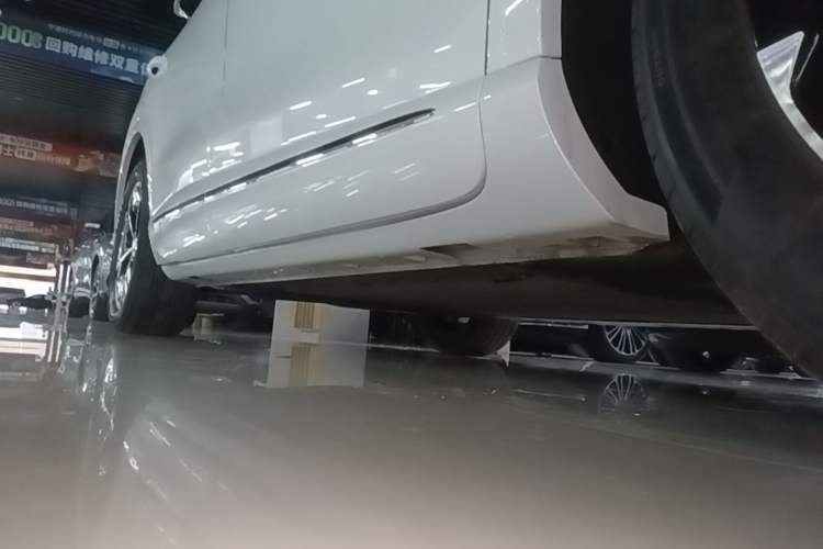 Used Hima H5 2025 Model Range-Extending Max Right Side Sill