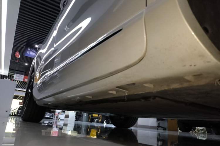 Used Hima H5 2025 Model Range-Extending Max Right Side Sill