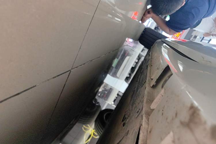 Used Hima H5 2025 Model Range-Extending Max Right Side Sill