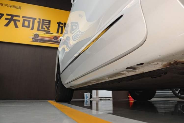Used Hima H5 2025 Model Range-Extending Max Right Side Sill