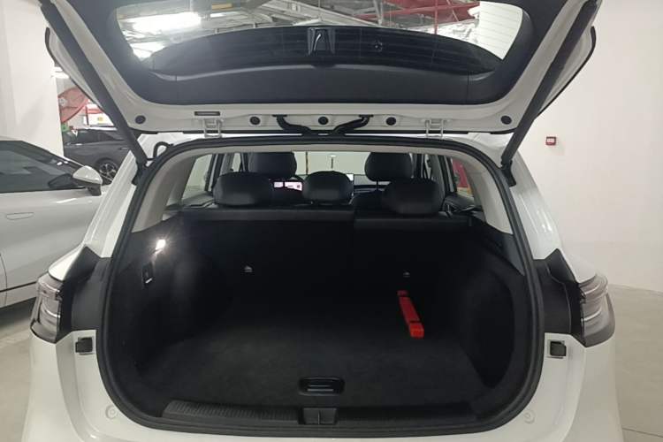 Used Hima H5 2025 Model Range-Extending Max Trunk