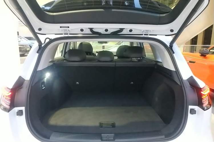 Used Hima H5 2025 Model Range-Extending Max Trunk
