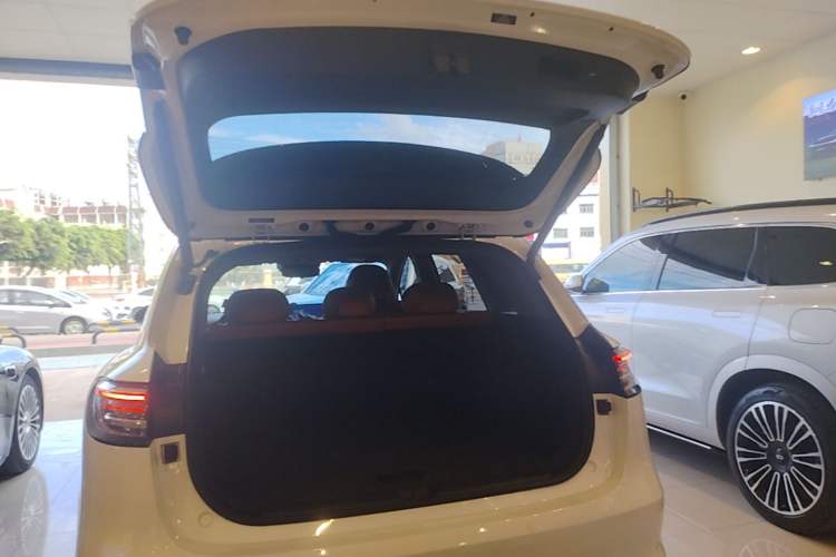 Used Hima H5 2025 Model Range-Extending Max Trunk