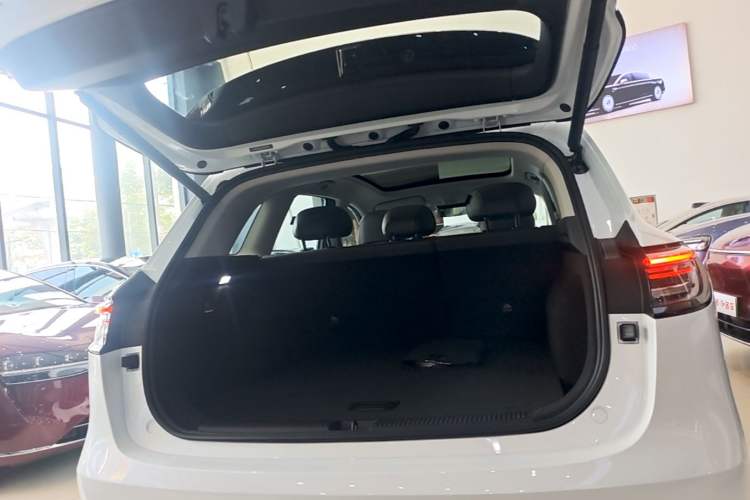 Used Hima H5 2025 Model Range-Extending Max Trunk