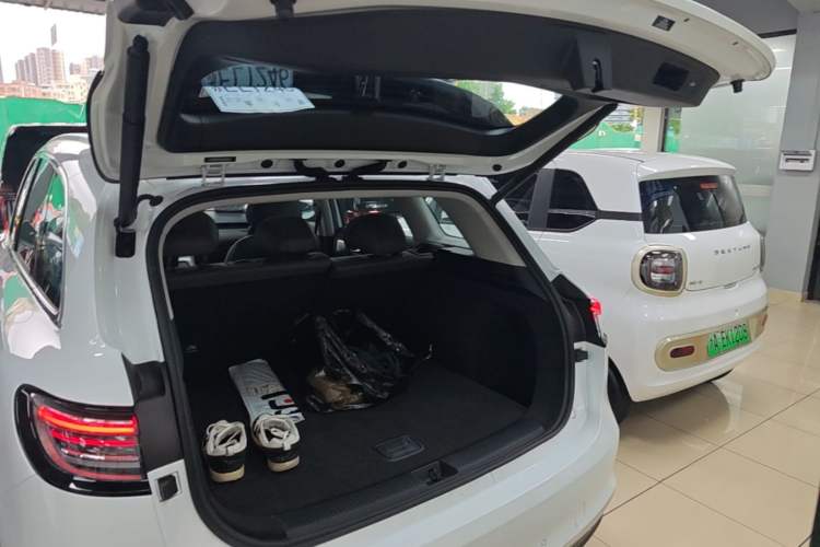 Used Hima H5 2025 Model Range-Extending Max Trunk