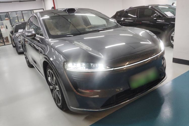 Used Hima Luxeed R7 2024 All-Electric 667 km Max Exterior 2