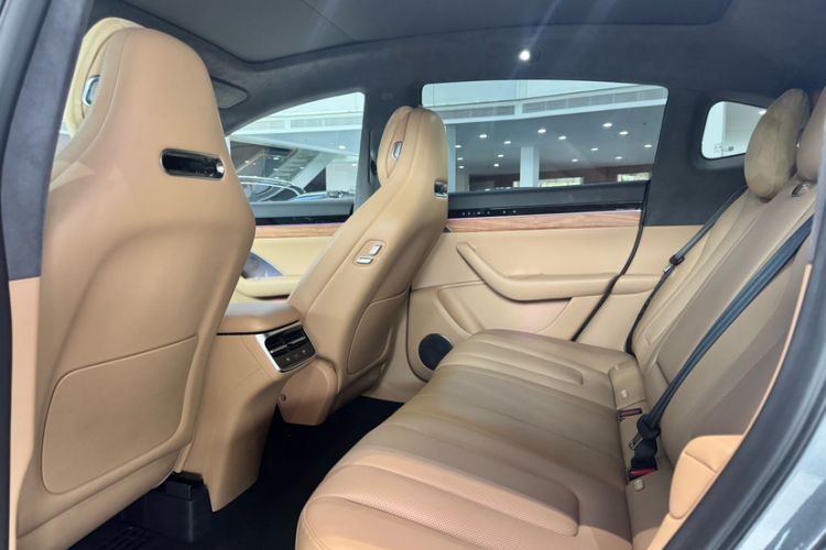 Used Hima Luxeed R7 2024 All-Electric 736 km Ultra Interior 3