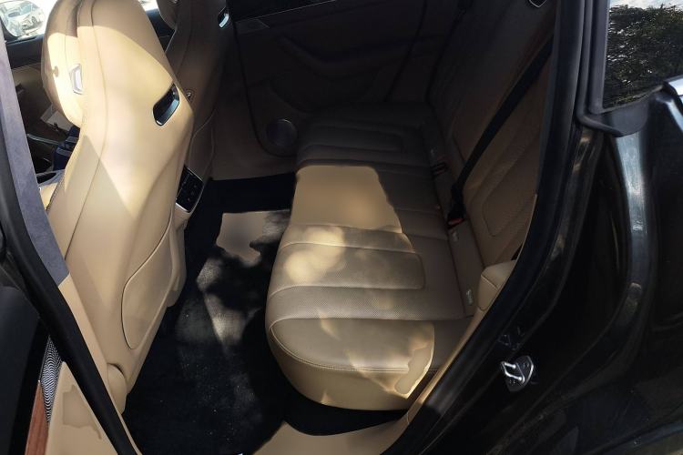 Used Hima Luxeed R7 2024 All-Electric 736 km Ultra Interior 4