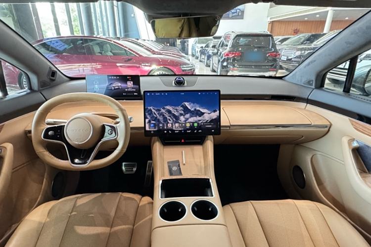Used Hima Luxeed R7 2024 All-Electric 736 km Ultra Interior 8