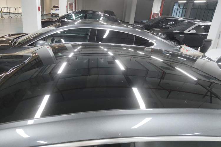 Used Hima Luxeed R7 2024 All-Electric 667 km Max Roof