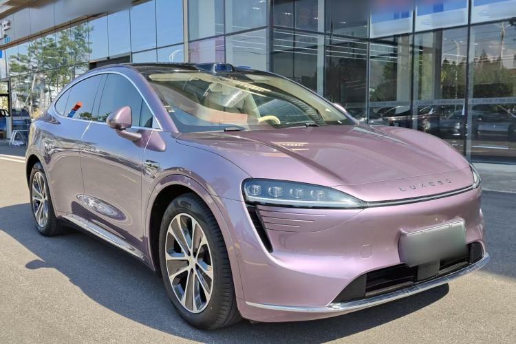 Used Hima Luxeed R7 2024 All-Electric 802 km Max Exterior 2