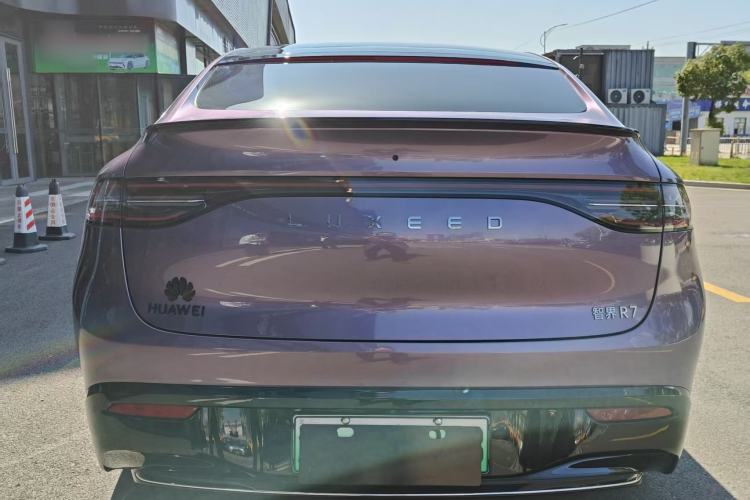 Used Hima Luxeed R7 2024 All-Electric 802 km Max Exterior 4