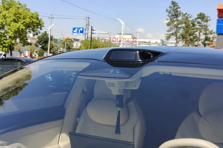 Used Hima Luxeed R7 2024 All-Electric 802 km Max Exterior 8