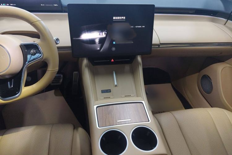 Used Hima Luxeed R7 2024 Pure Electric 667km Pro Interior 5