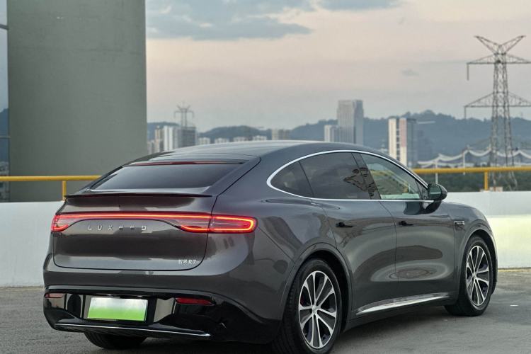 Used Hima Luxeed R7 2024 All-Electric 736 km Ultra Exterior 8