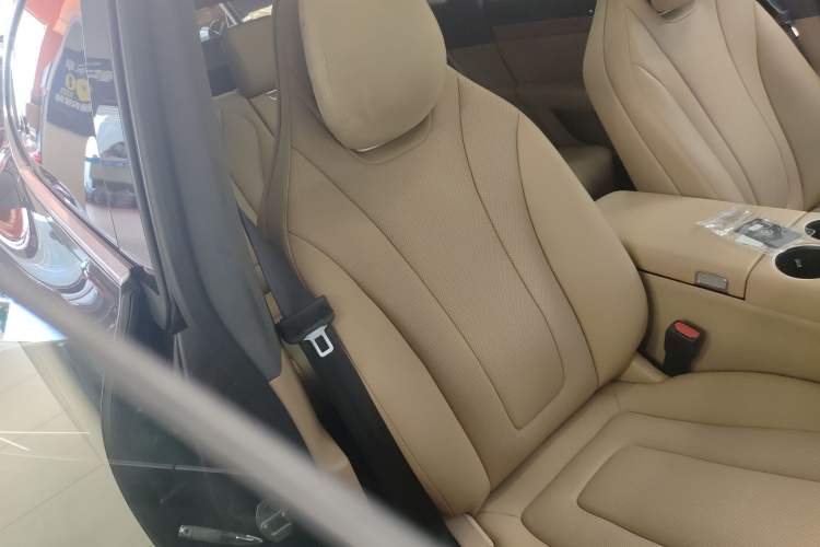 Used Hima Luxeed R7 2024 All-Electric 736 km Ultra Right Front Seat