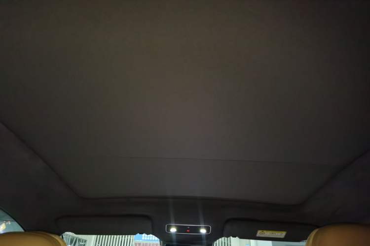 Used Hima Luxeed R7 2024 All-Electric 736 km Ultra Headliner